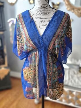 Boho 90s Vibe V-Neck Paisley Sheer Tunic Top Small